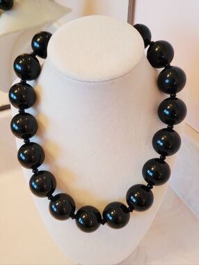 Vintage Black Oversized Bead Collar Necklace